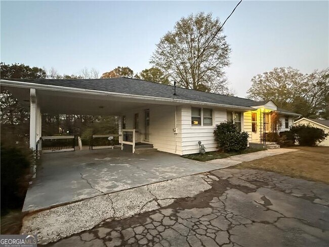 Foto del edificio - 498 Ridge Ave