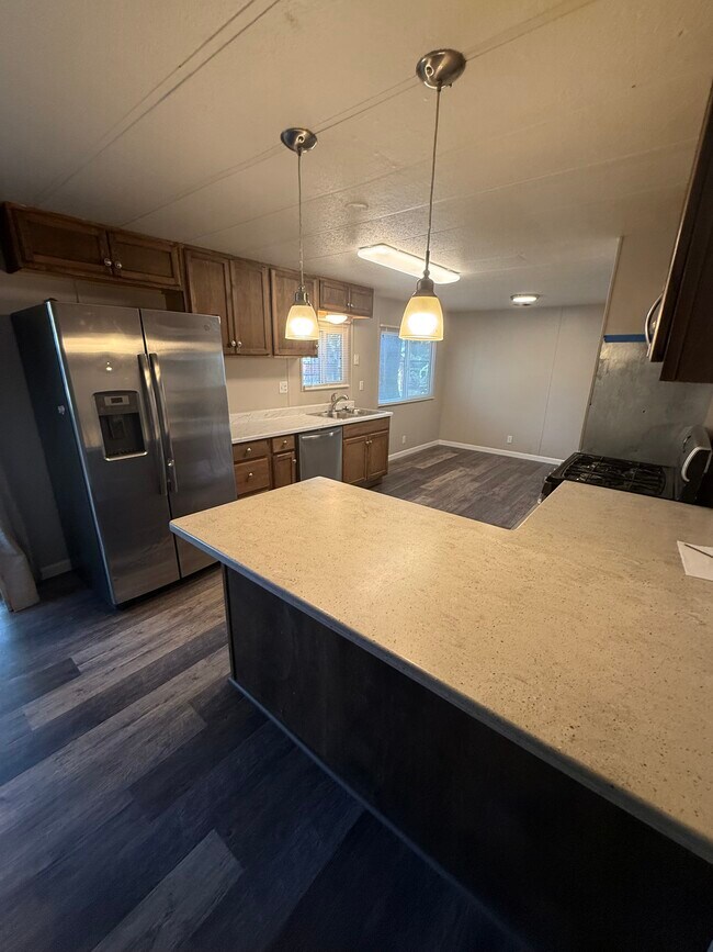 Foto del edificio - 4303 E Wintergreen Rd