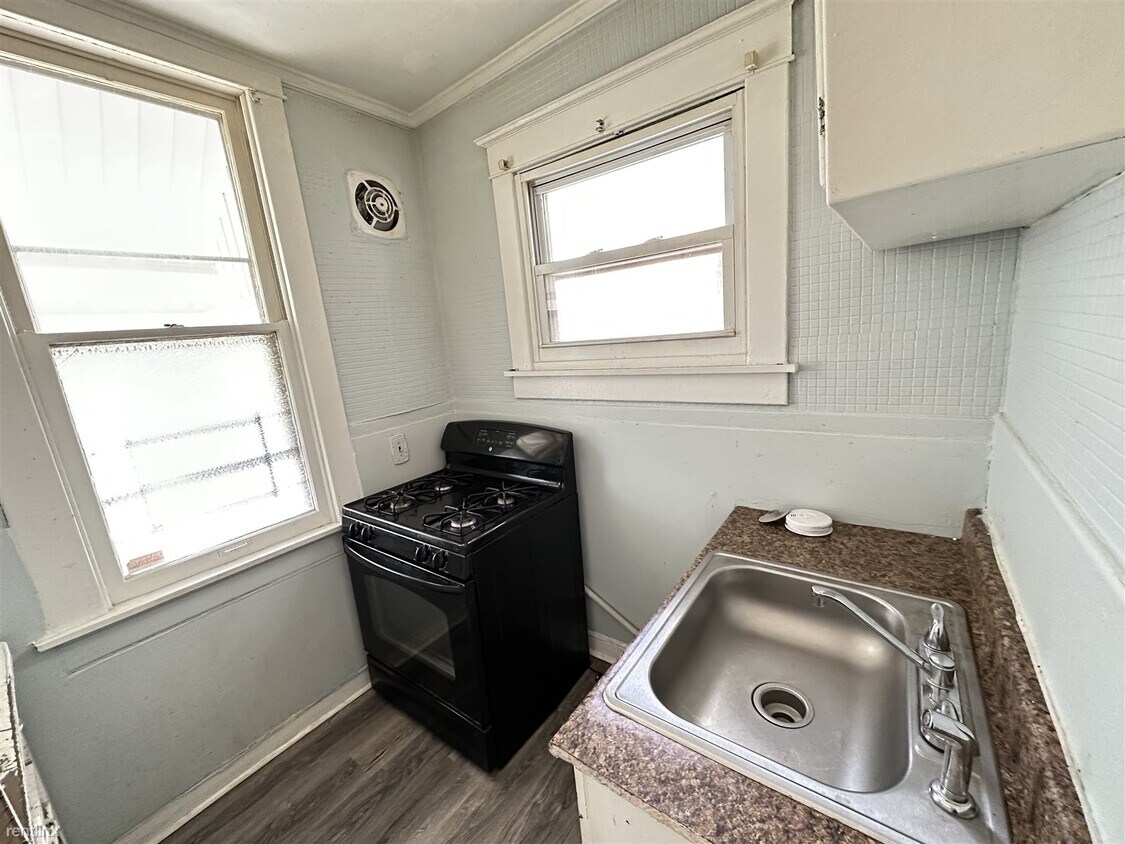 Primary Photo - 3 br, 1.5 bath House - 3101 Cliftmont Ave