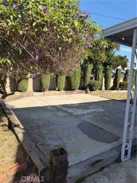 Foto del edificio - 5481 Marion Ave