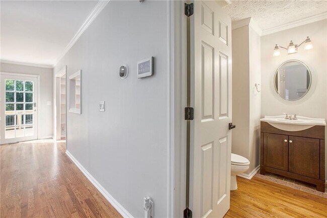 Building Photo - 390 Waverly Hall Cir