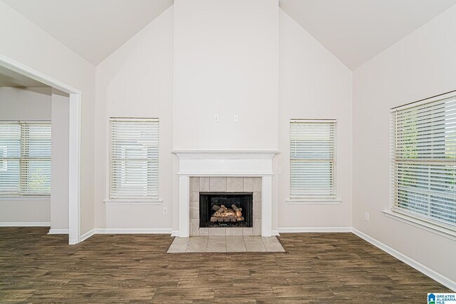 Building Photo - 1041 Crawford Ct
