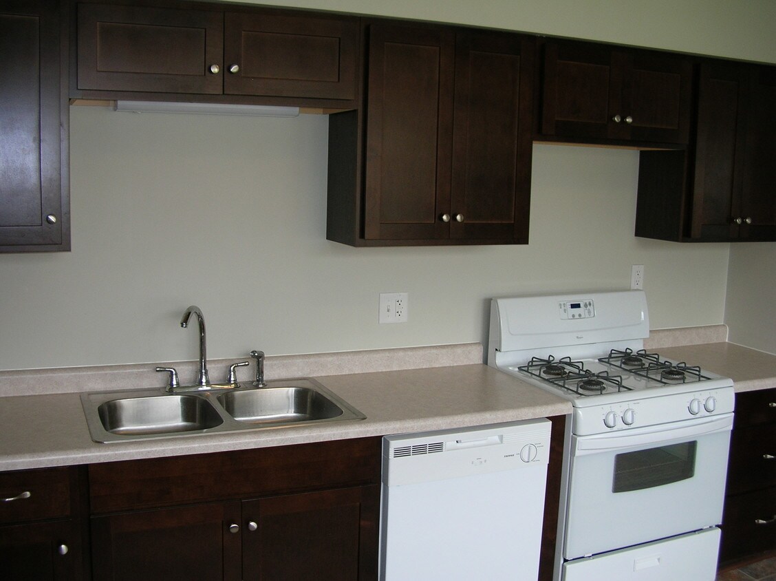 Primary Photo - 1035 Dayton St SW