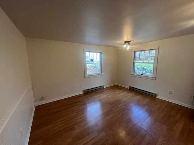 Photo - 334 Brook St House