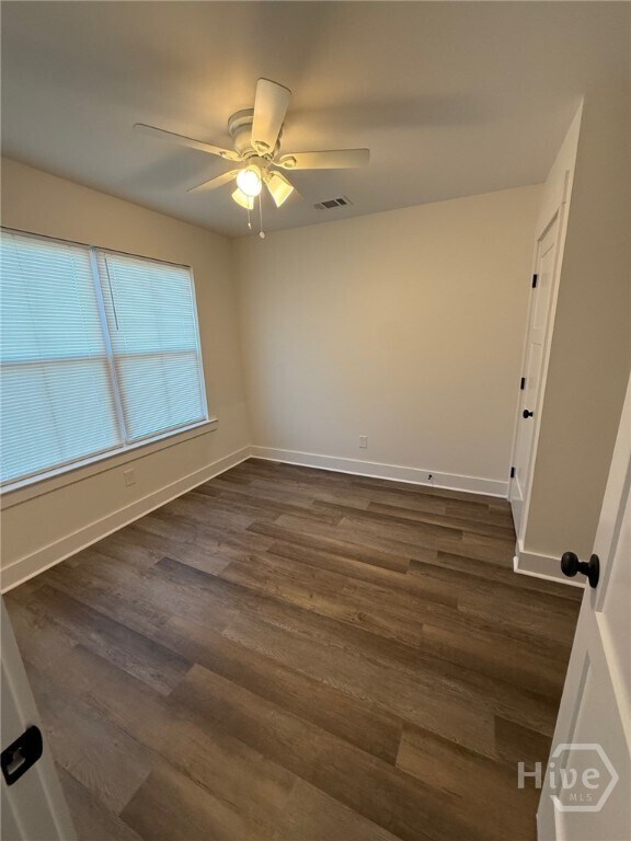 Foto del edificio - 7 Helmken St