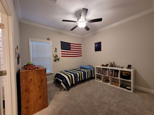 Building Photo - Serene Living in Patriots Point: 4BR/3BA H...