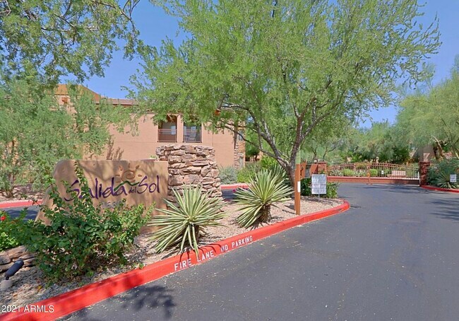 Foto del edificio - 16801 N 94th St