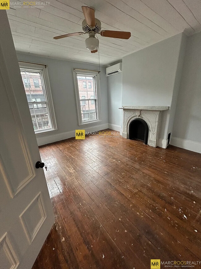 Building Photo - 146 West Newton St