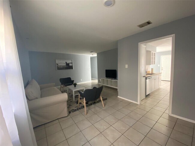 Building Photo - 5737 Alsace Trail