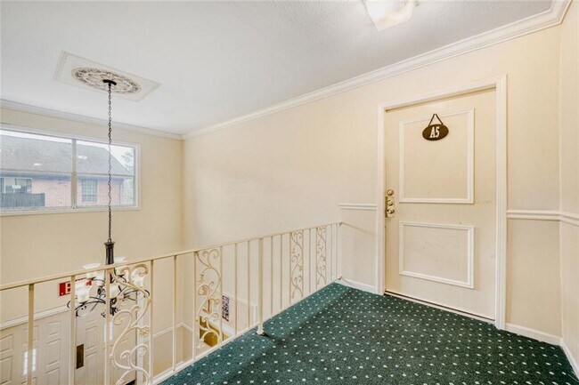 Foto del edificio - 6851 Roswell Rd