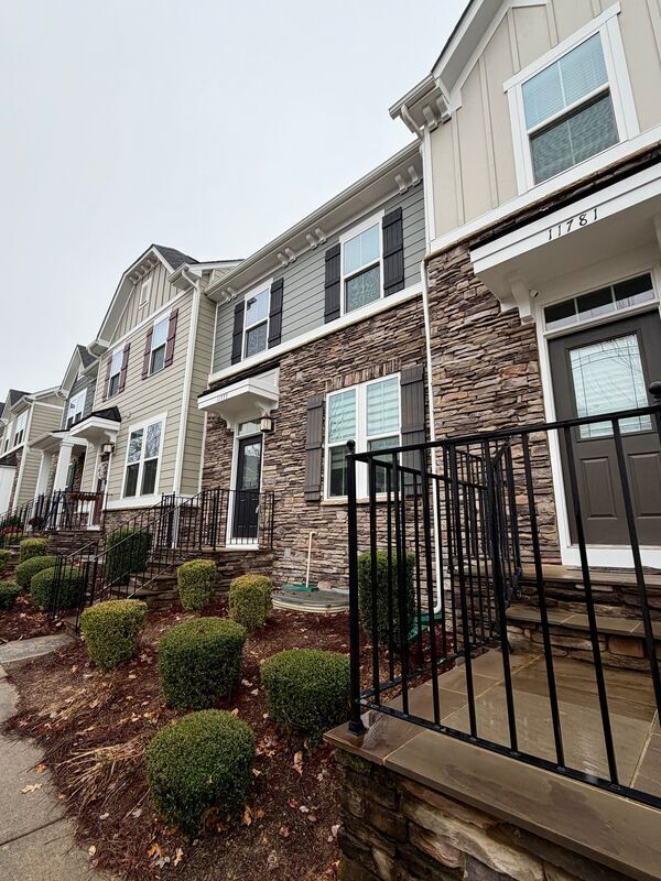 Building Photo - 11777 Blessington Rd