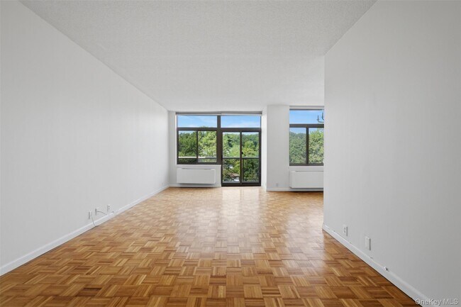 Foto del edificio - 35 N Chatsworth Ave
