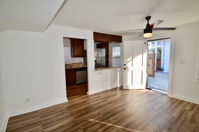 Building Photo - Madison Triplex