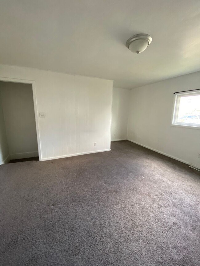 Foto del edificio - AVAILABLE AUGUST 2024 - 1 Bedroom Home w/ ...