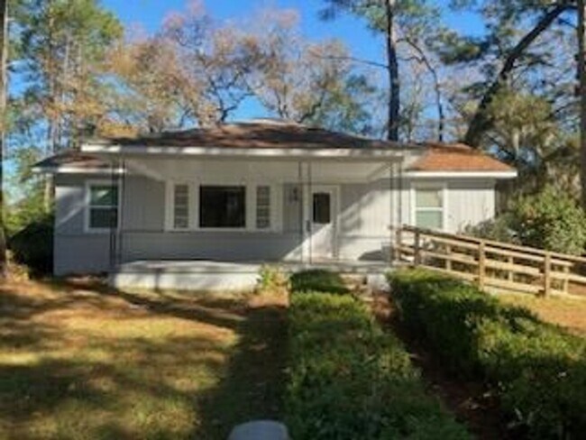 Foto del edificio - ~Available Now~ Reserve Now!!!