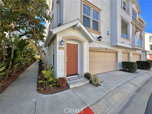 Foto del edificio - 785 Harbor Cliff Way