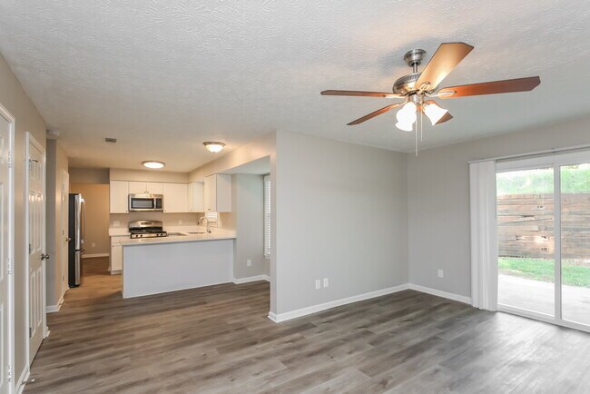 Foto del edificio - 4988 Wynhurst Way