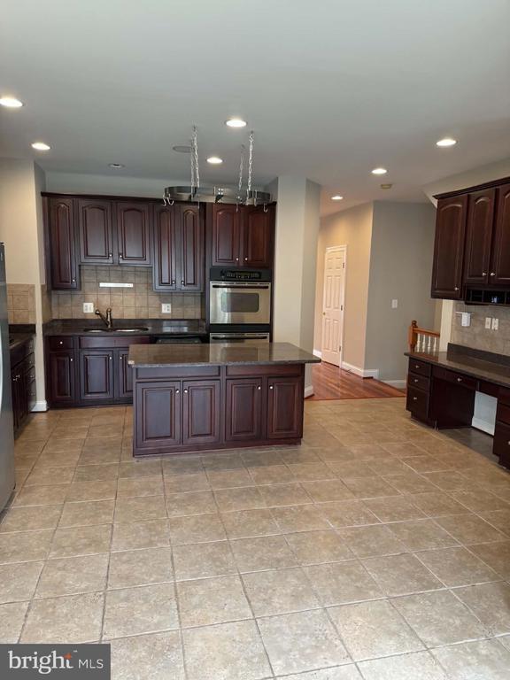 Foto del edificio - 6912 Witton Cir