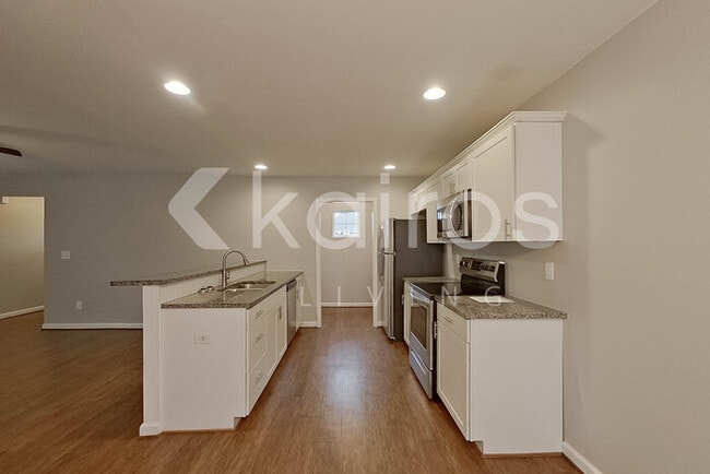 Foto del edificio - 922 12th Ln