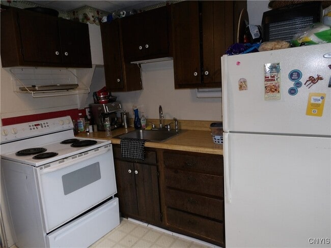 Building Photo - 41 Galatia St