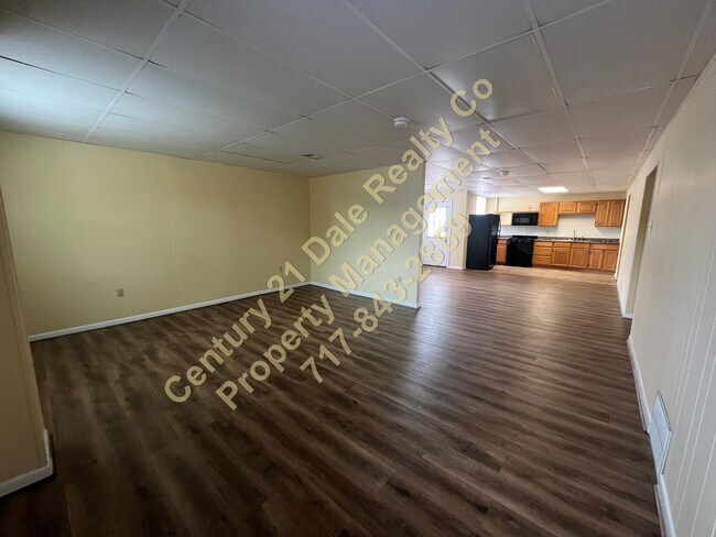 Foto del edificio - Very Spacious First Floor 2 Bedroom in Dov...