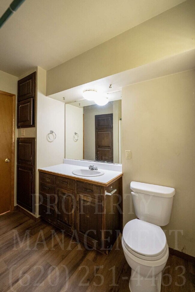 Foto del edificio - Charming 2 Bed, 1 Bath Duplex