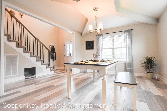 Foto del edificio - 4 br, 2.5 bath House - 212 Eagles Talon Ct