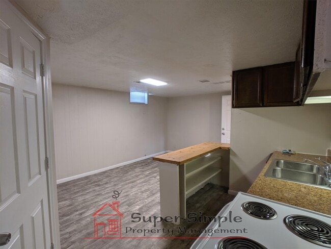 Living Room - 880 Yates St