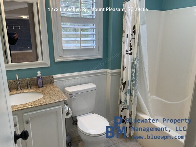 Foto del edificio - 3-Bedroom, Fenced-in Yard