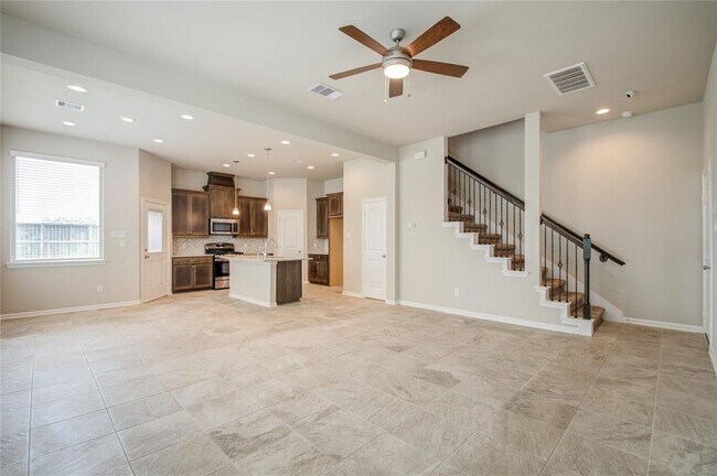 Building Photo - 2519 Terrace Point Dr