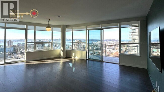 Photo du bâtiment - 112 13th St E