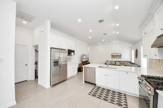 Building Photo - 2406 Aquamarine Ln