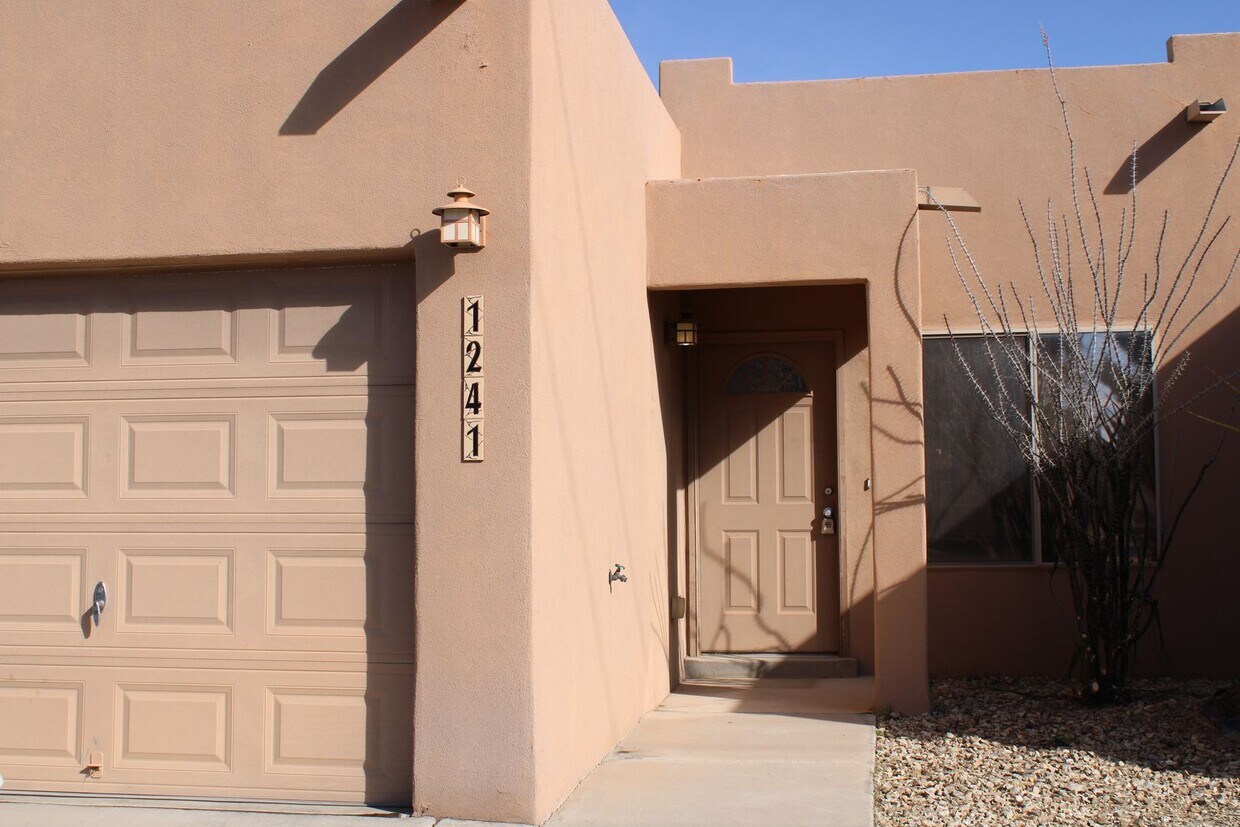 1241 S Espina St, Las Cruces, NM 88001 House Rental in Las Cruces, NM