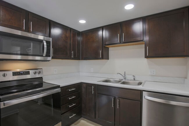 Renovated Kitchen - The Banks on Riverside