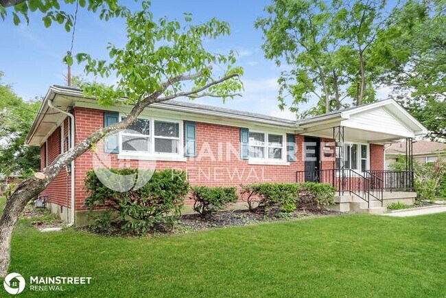 Building Photo - 2242 THISTLEDAWN DR, Louisville, KY 40216