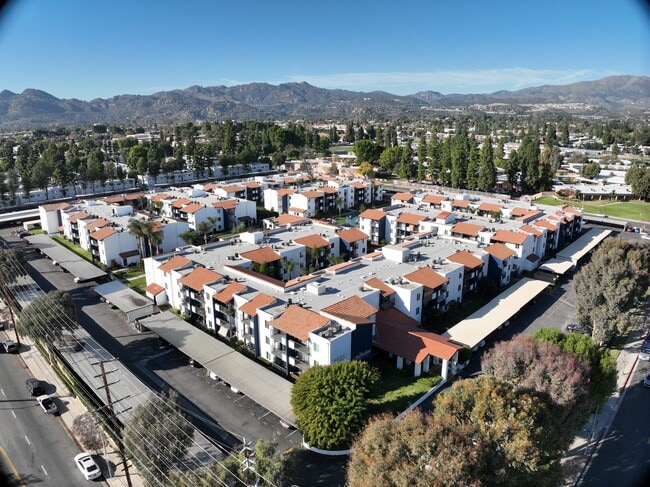 3D Exterior - Waterstone