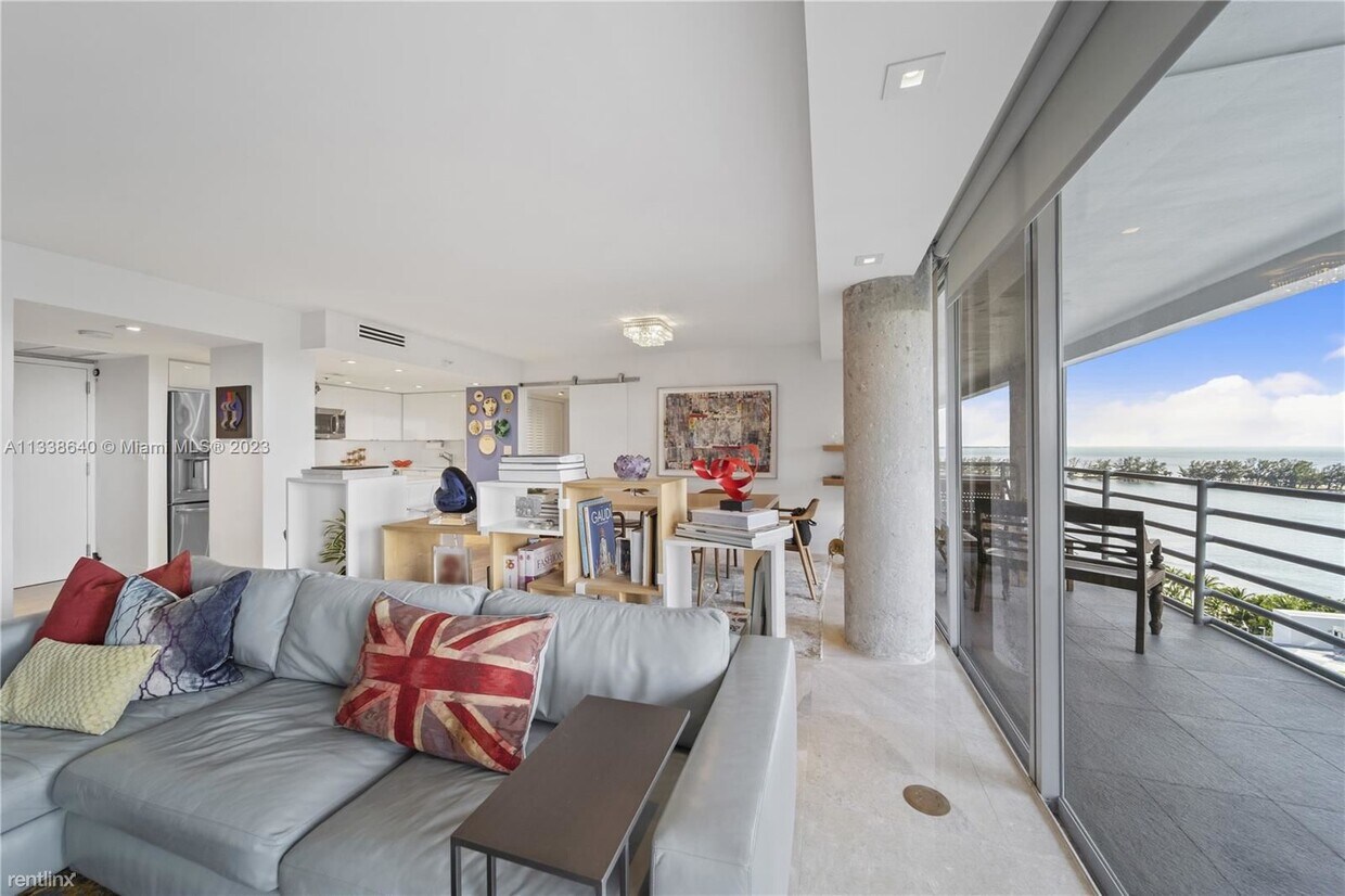Primary Photo - 2 br, 2 bath Condo - 2025 Brickell Ave Apt...