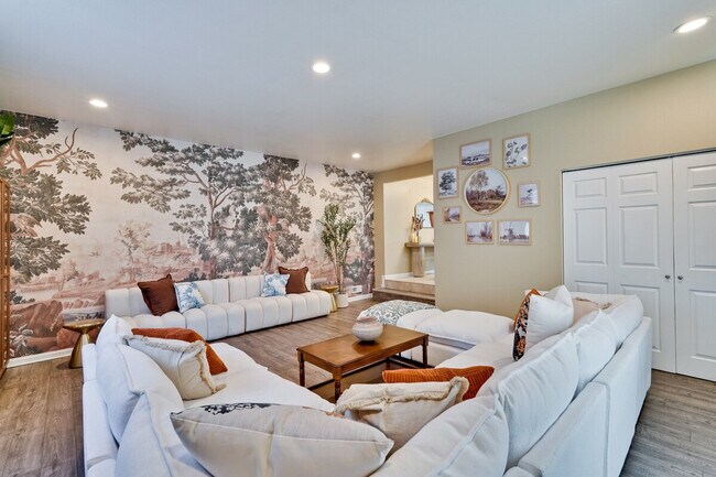 Foto del edificio - 6468 Pfeiffer Ranch Rd