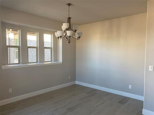 Foto del edificio - 1921 Emerald Vista Boulevard