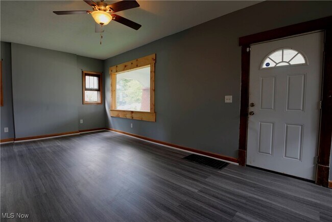 Building Photo - 2518 11th St NW