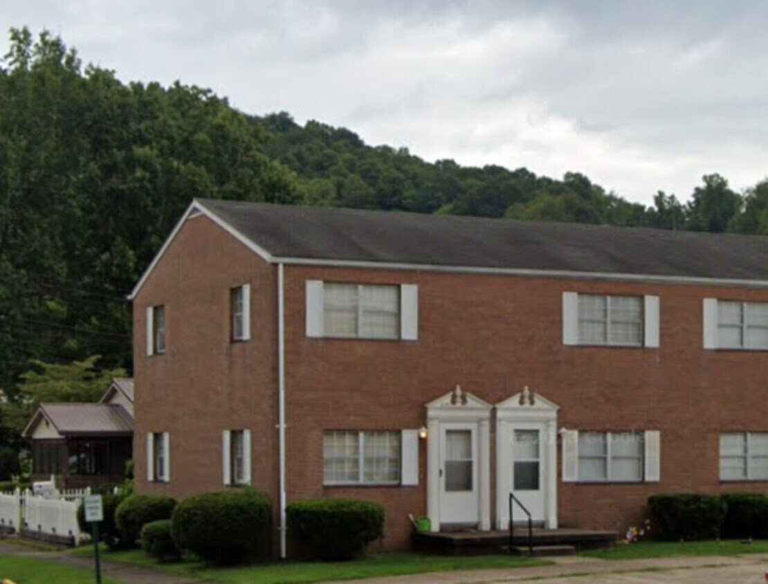 Building Photo - ST Mary's 316 Washington Campus