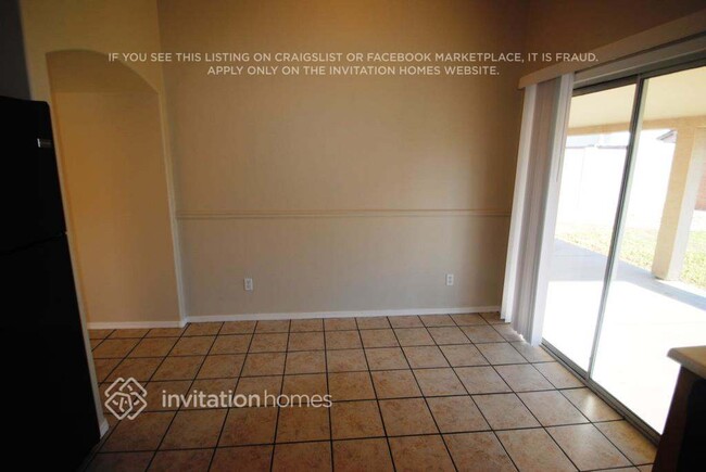 Building Photo - 12002 W Aster Dr