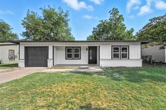 Building Photo - 4413 Quails Ln