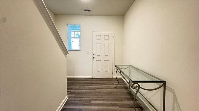 Building Photo - 204 Fenchurch Wy