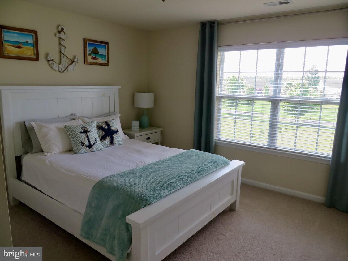 Foto principal - 42995 Baywood Pl