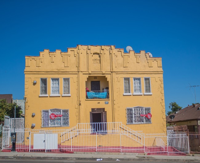 Foto del edificio - 138 N Soto St