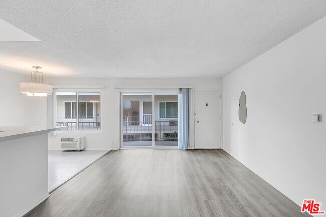 Foto del edificio - 739 Croft Ave