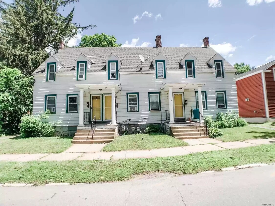 Primary Photo - 61 Ballston Ave
