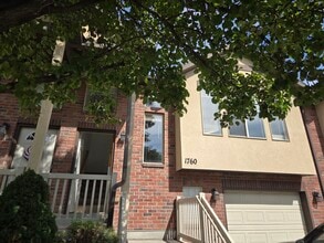 Building Photo - 1760 Pages Pl Dr