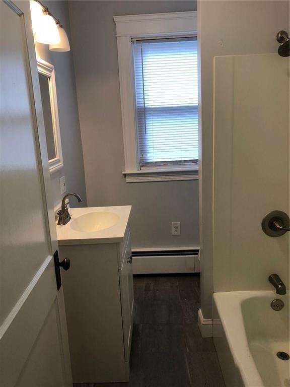 Foto del edificio - 356 Orient Ave